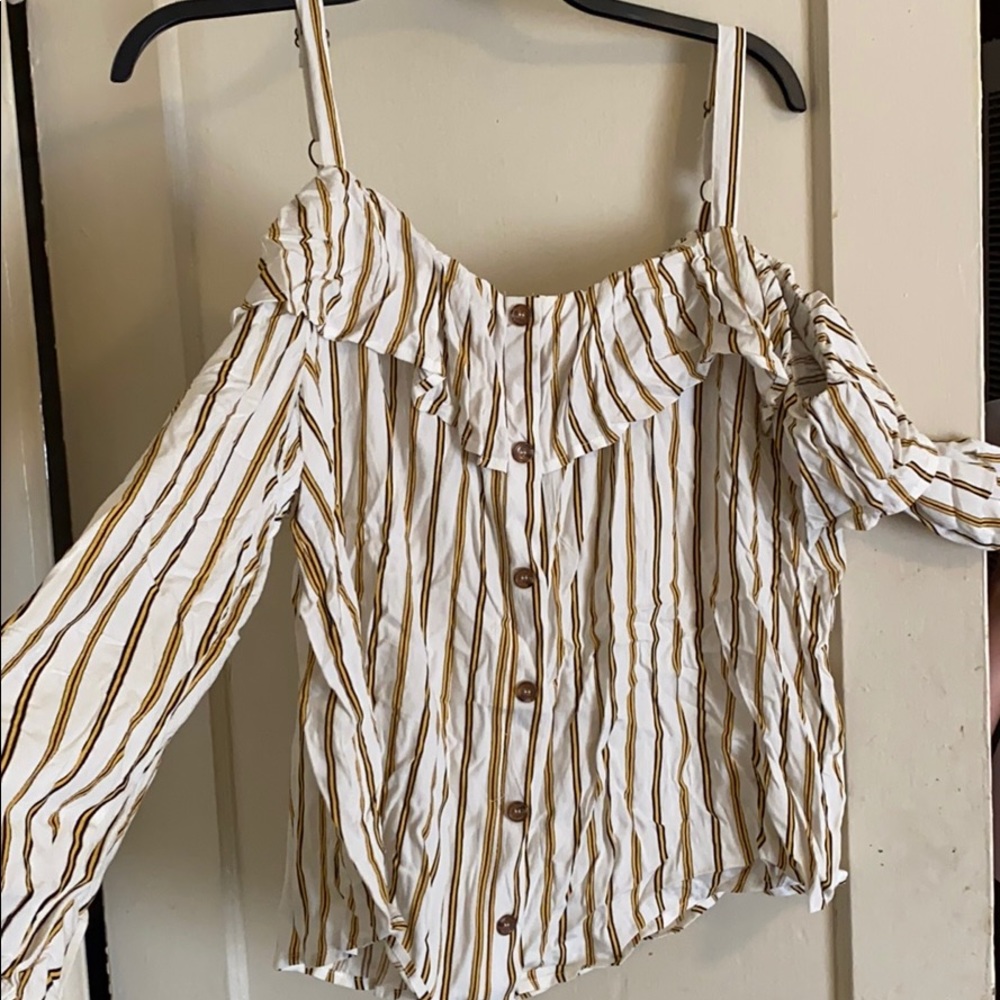 Off the shoulder long sleeve top